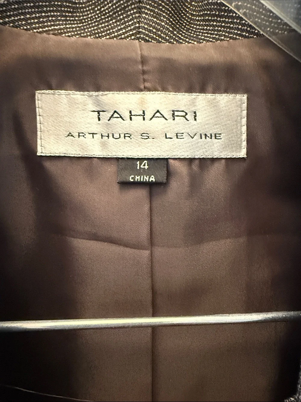 Tahari Women's Short-Sleeve Shawl Collar suit in brown and Gray